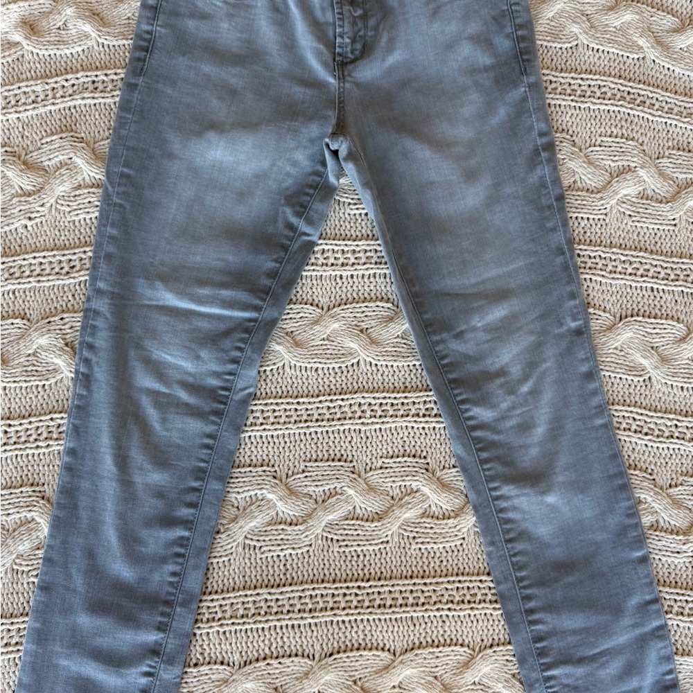 Society Women's Skinny Jeans in Gray
